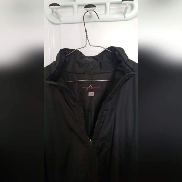 Unisex Alpinetek black jacket coat, size large, unisex. - Picture 9 of 16